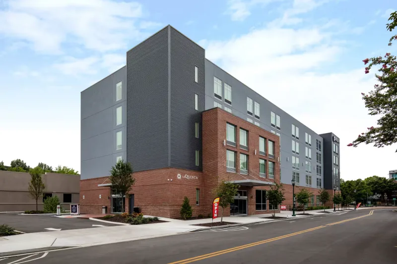 Exterior photo of La Quinta Inn & Suites Chattanooga